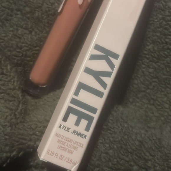 Kylie Jenner Matte Liquid Lipstick 346 A Moment 0.10oz/3.0ml New With Box - Picture 11 of 12